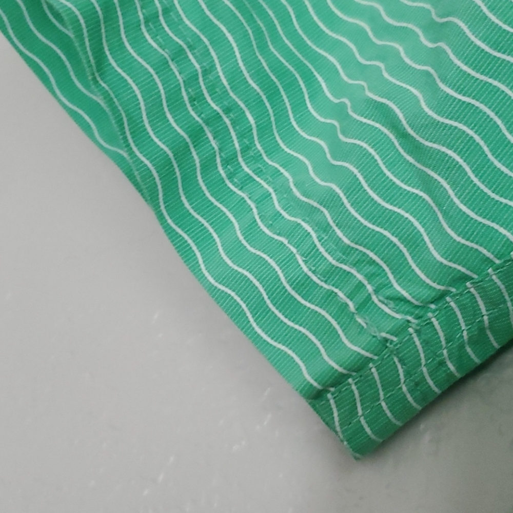 Button down - Picture 2 of 2